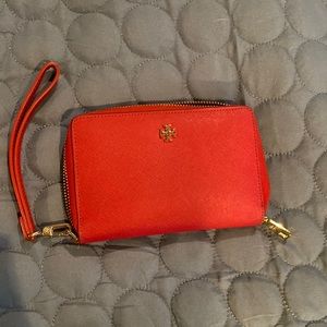 Tory Burch wristlet wallet